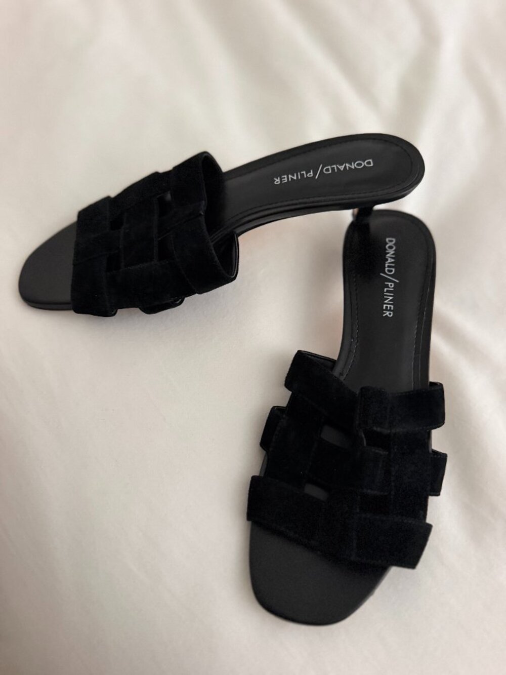 NWT Donald J. Pliner Etta Suede Sandal Caged Black Low Kitten Heel Size 7
